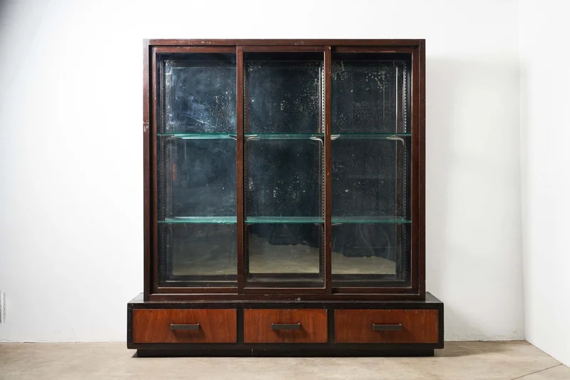 Art Deco Mirrored Display Cabinet with Sliding Doors