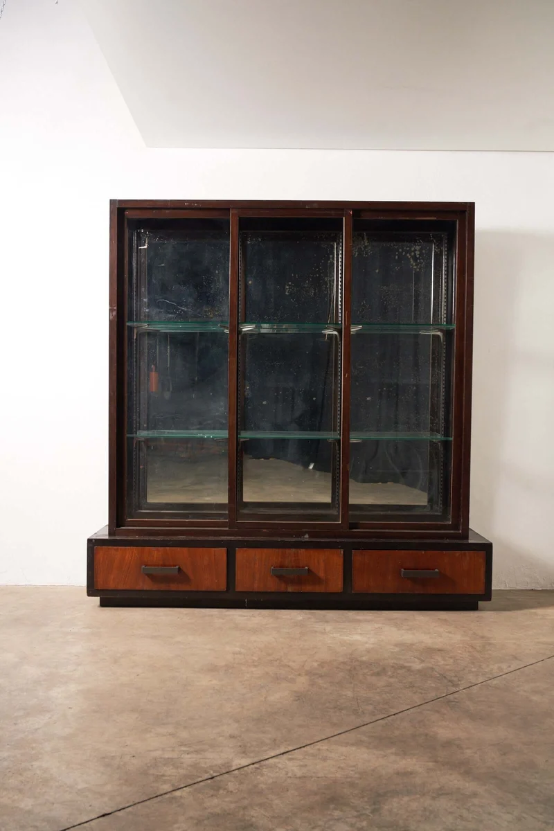 Art Deco Mirrored Display Cabinet with Sliding Doors