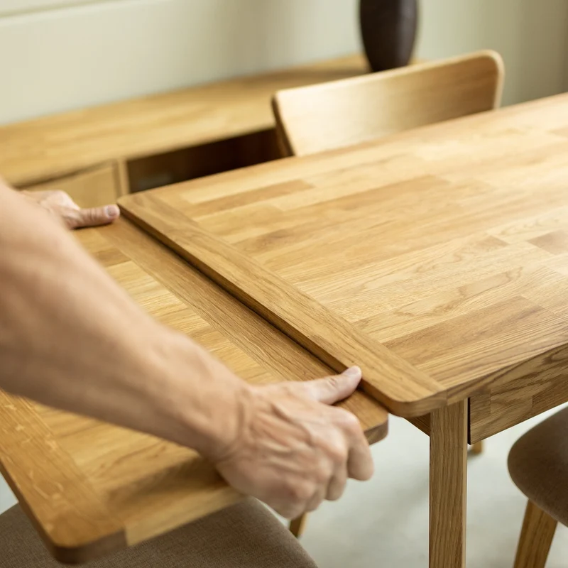 Table à manger extensible en chêne massif Mini 1 - NordicStory