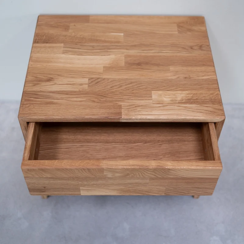 Table de chevet en bois massif de chêne Judith - NordicStory