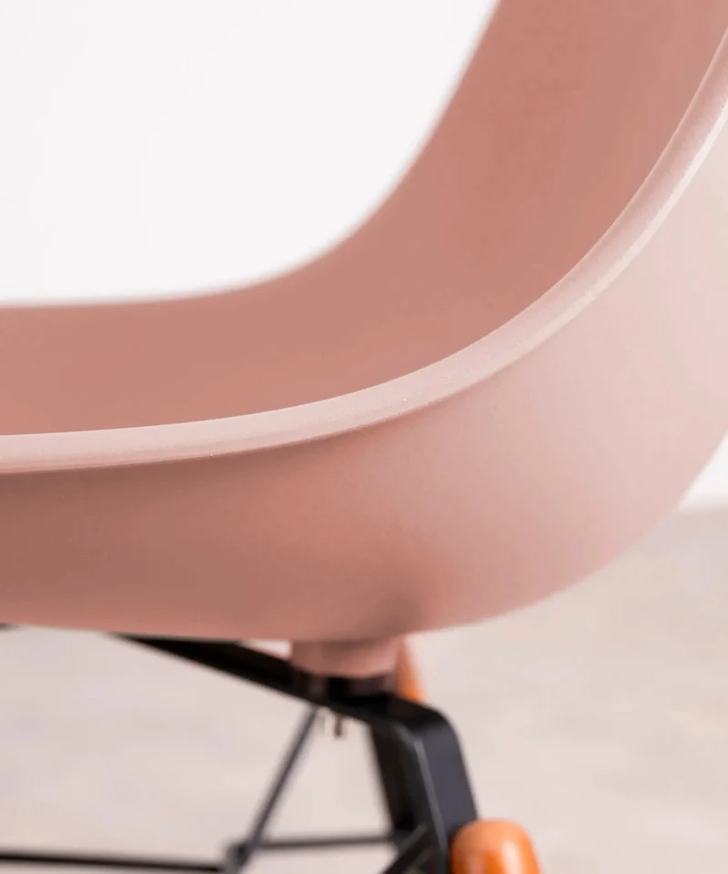 Silla de Polipropileno y Madera Elon