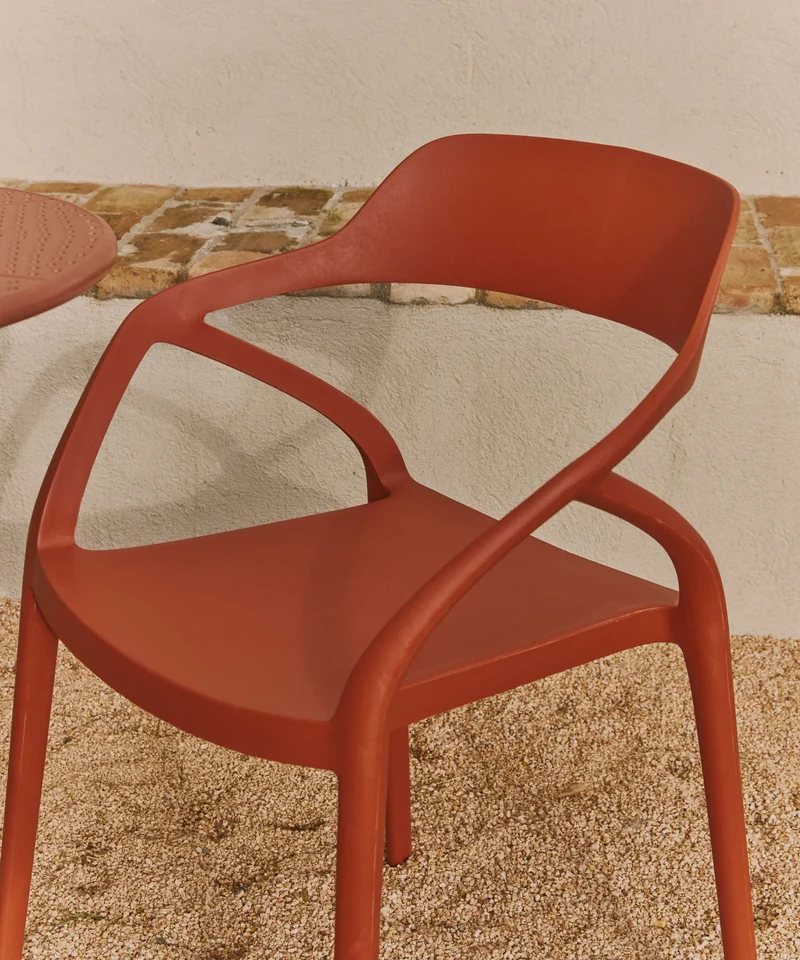 Silla de Polipropileno con Reposabrazos Grace