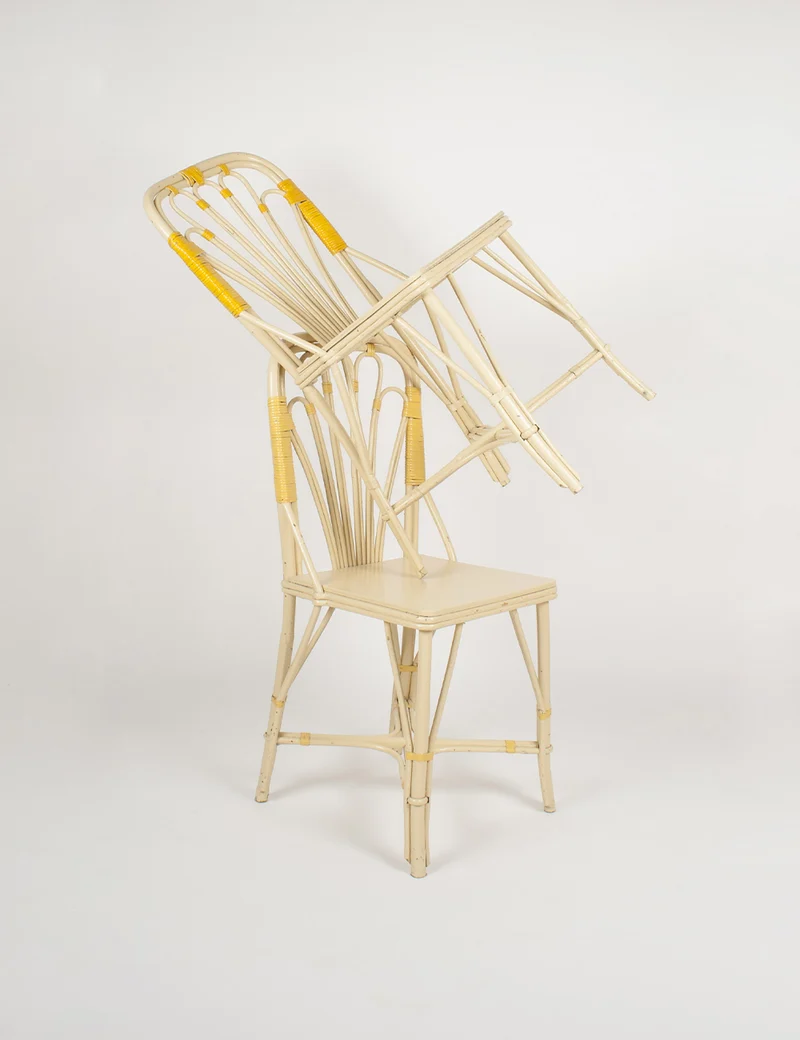 Chaises vintage bistrot parisien