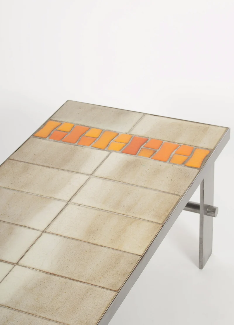 Table basse brutaliste