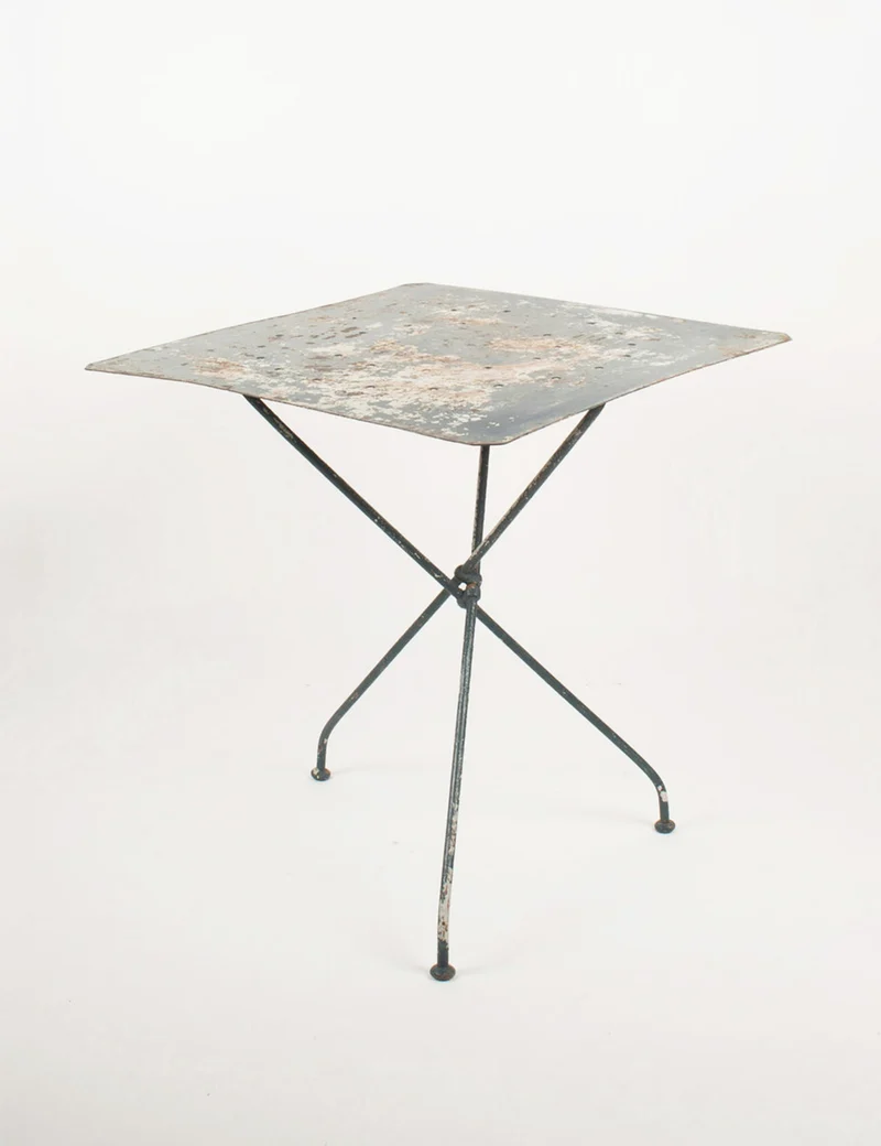 Table de jardin vintage