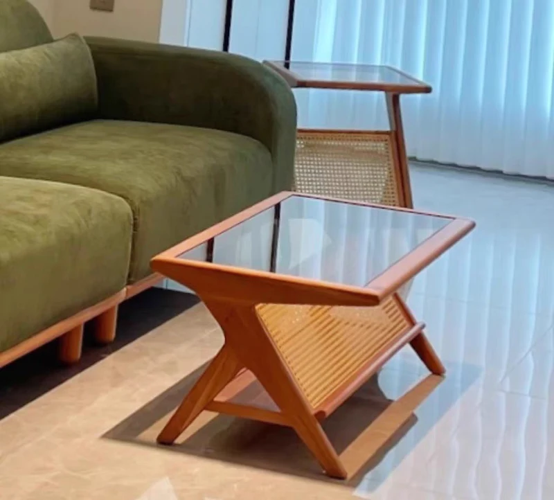 Table basse rectangulaire en bois massif avec plateau et rangement en verre trempé fauve