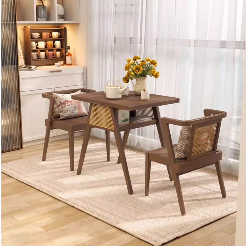 Ensemble table et 2 chaises en bois massif peu encombrant