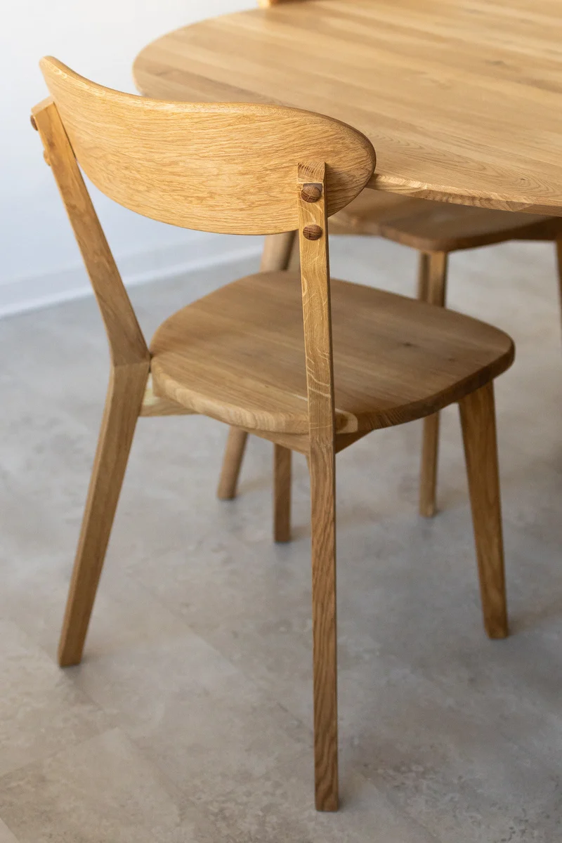 Chaise de salle à manger en bois massif de chêne Isku – Lot de 2 ou 4 chaises - NordicStory