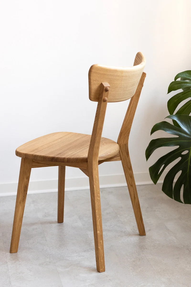Chaise de salle à manger en bois massif de chêne Isku – Lot de 2 ou 4 chaises - NordicStory