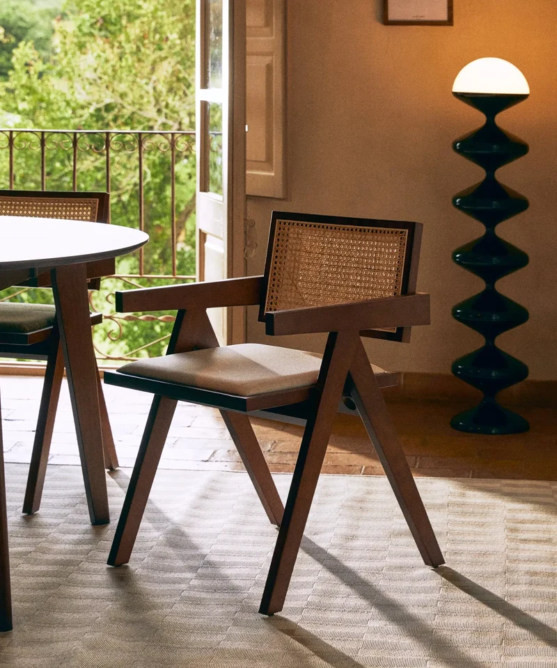 Silla de Comedor en Madera Tapizada con Reposabrazos Pauline Arms