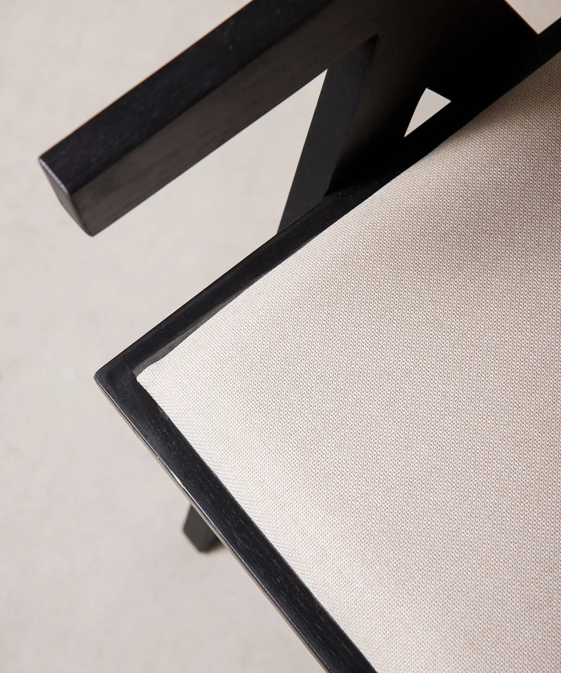 Silla de Comedor en Madera Tapizada con Reposabrazos Pauline Arms