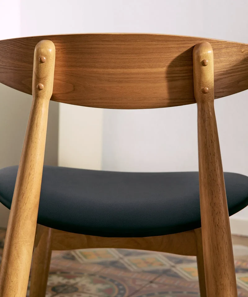 Silla de Comedor en Madera Acolchada Kyoto