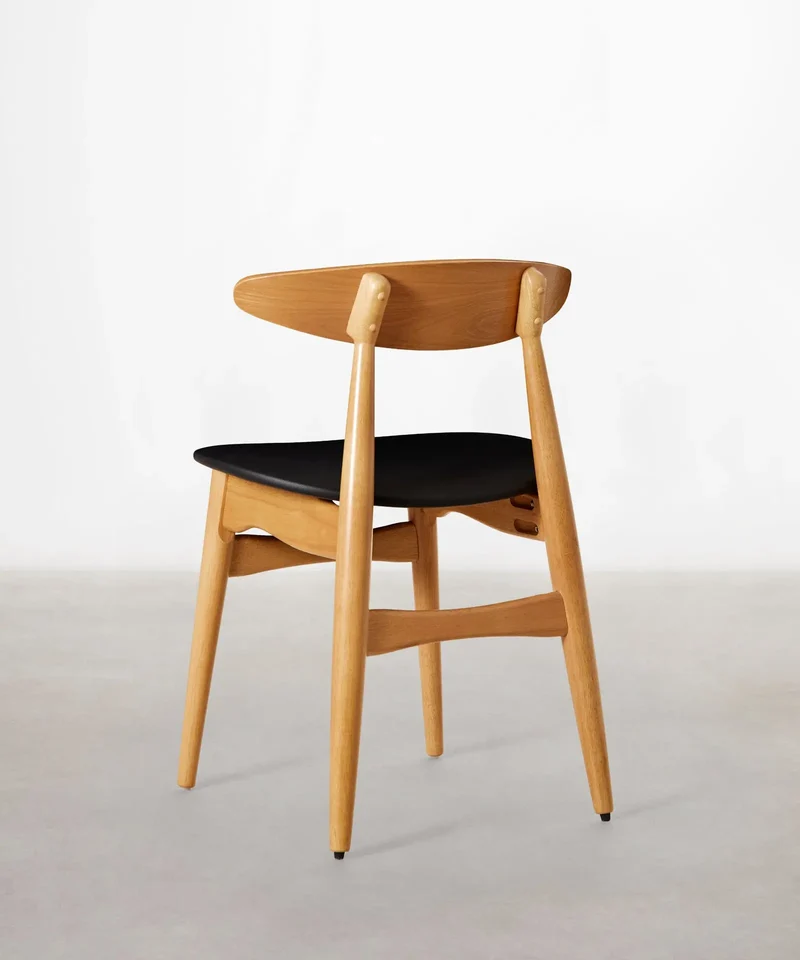 Silla de Comedor en Madera Acolchada Kyoto