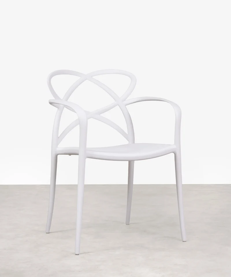 Silla de Polipropileno con Reposabrazos Maestro Arms