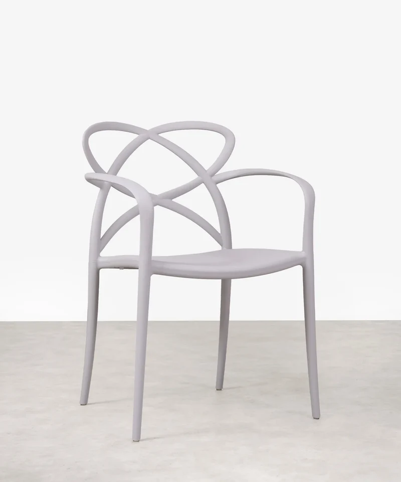 Silla de Polipropileno con Reposabrazos Maestro Arms