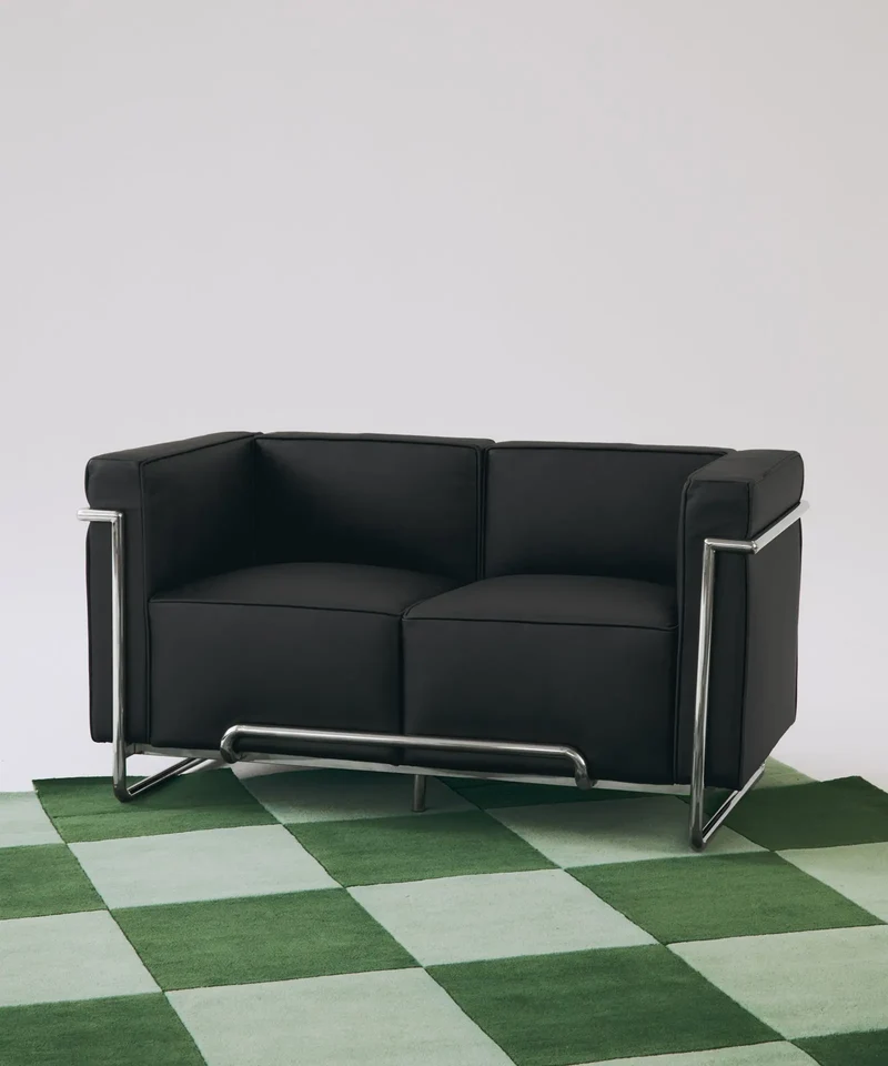 Sofá de 2 Plazas en Piel Italiana y Metal Box