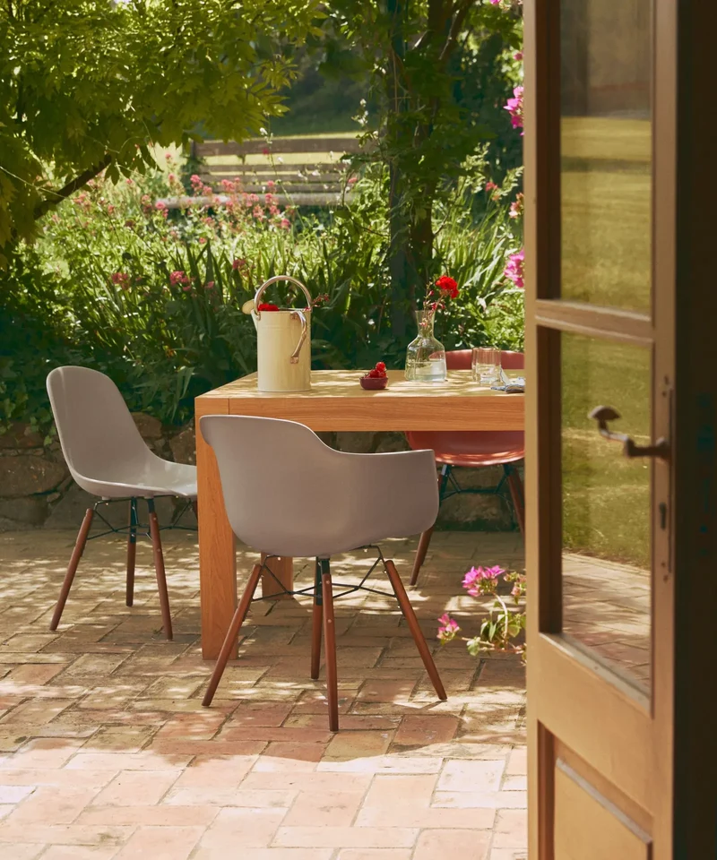 Silla de Polipropileno y Madera con Reposabrazos Elon Arms