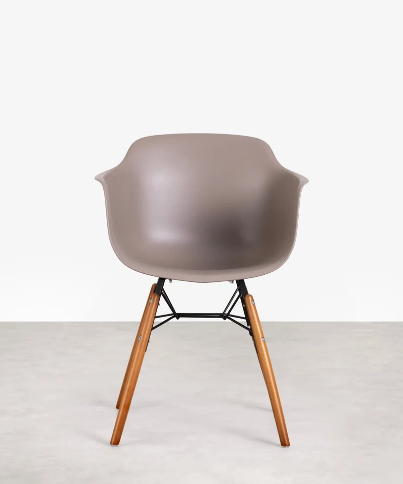 Silla de Polipropileno y Madera con Reposabrazos Elon Arms