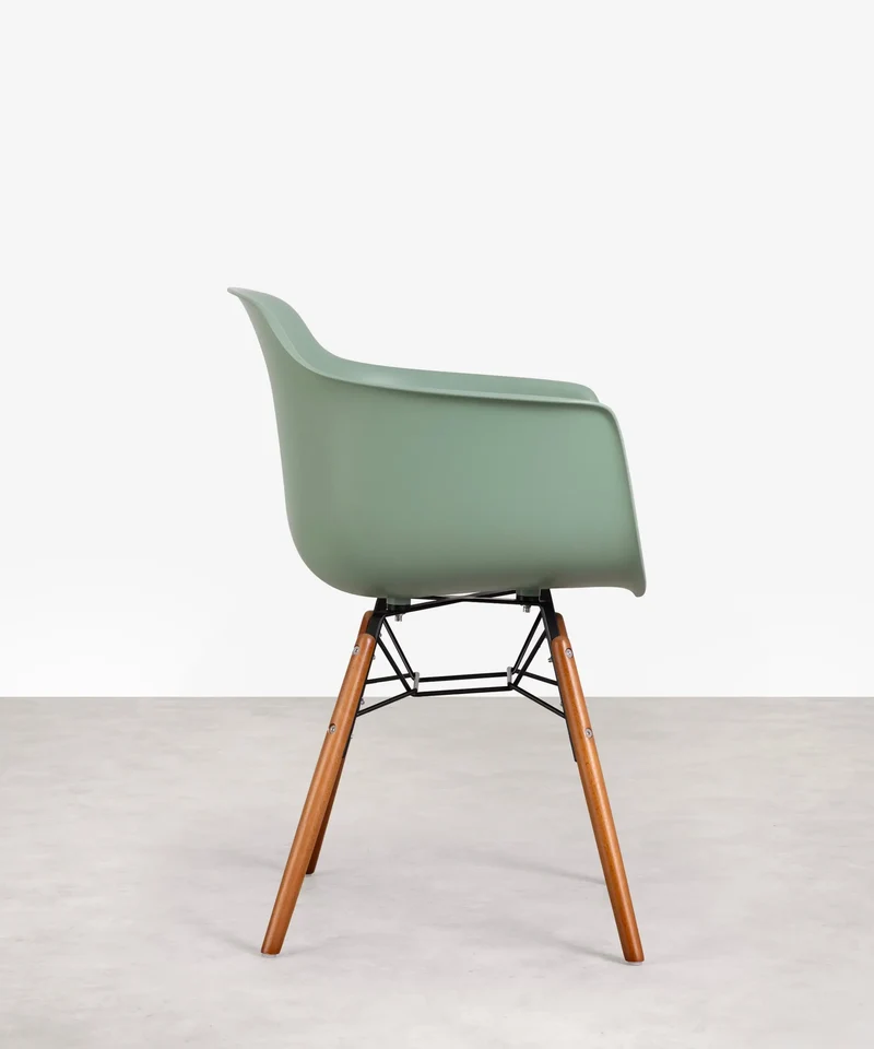 Silla de Polipropileno y Madera con Reposabrazos Elon Arms