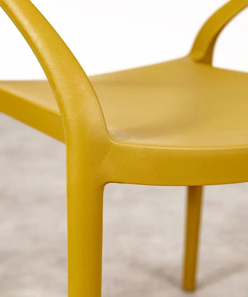 Silla de Polipropileno con Reposabrazos Grace