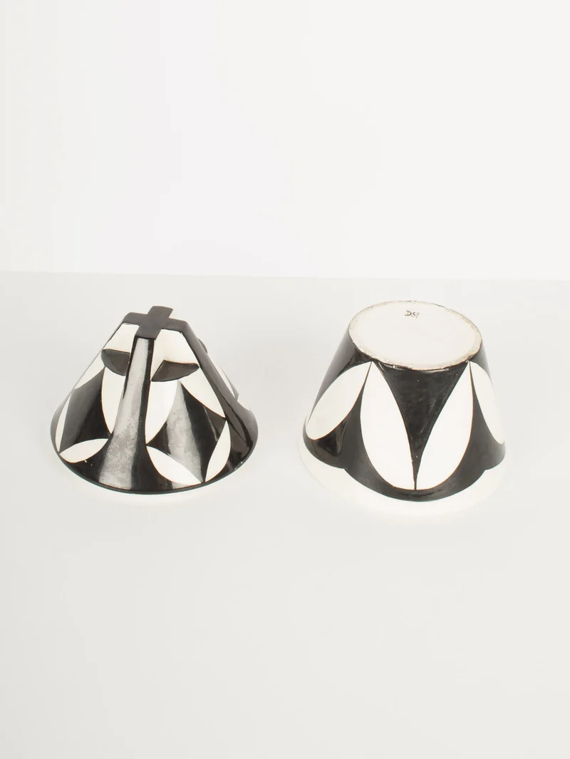 Pot vintage rosaces noir et blanc