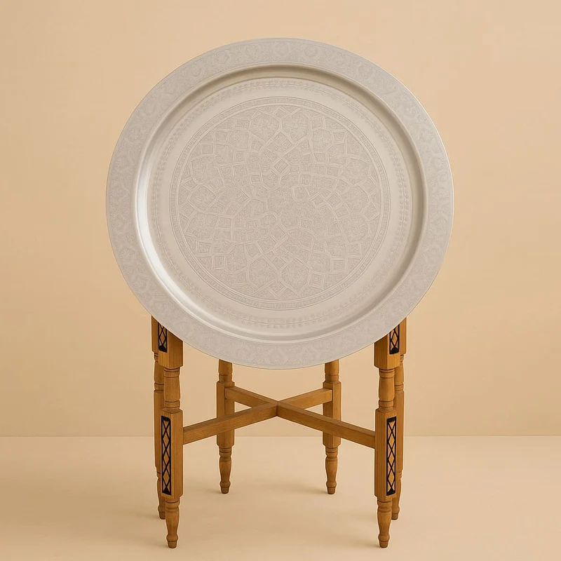 Table à thé marocaine avec plateau en laiton argenté
