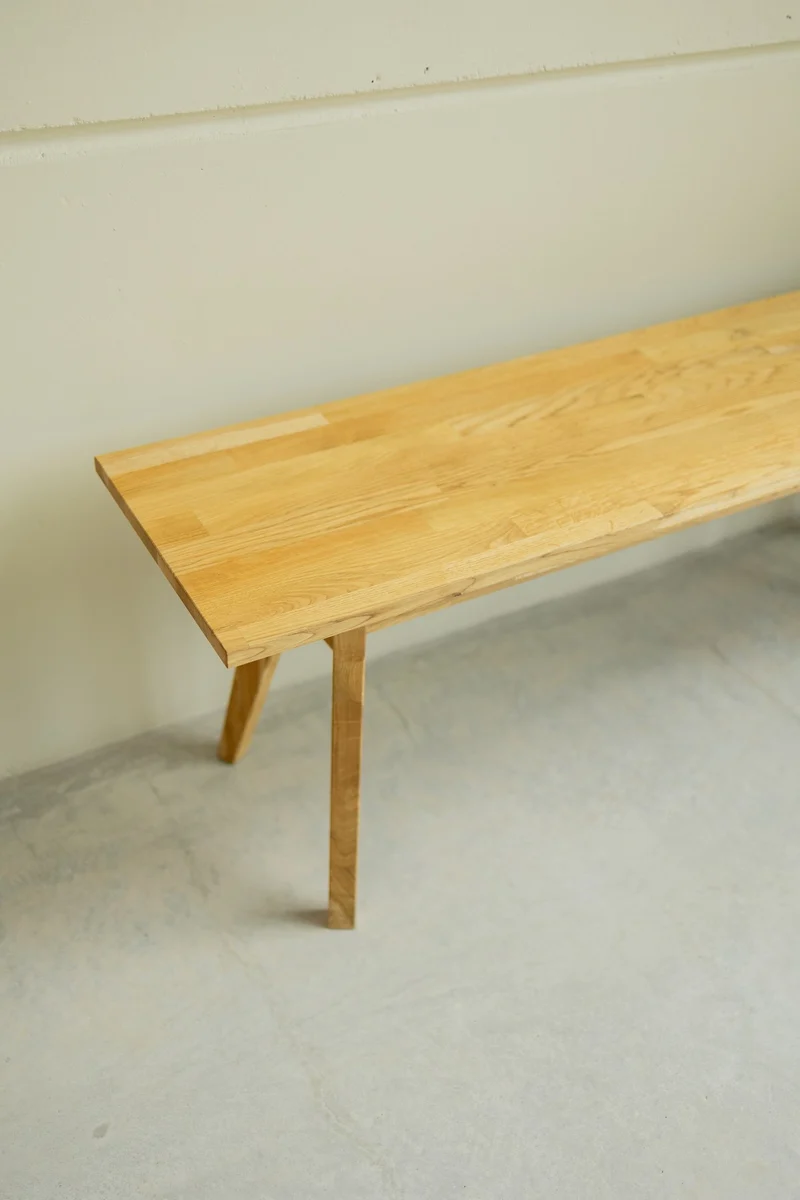 Banc en bois massif de chêne Harold – NordicStory