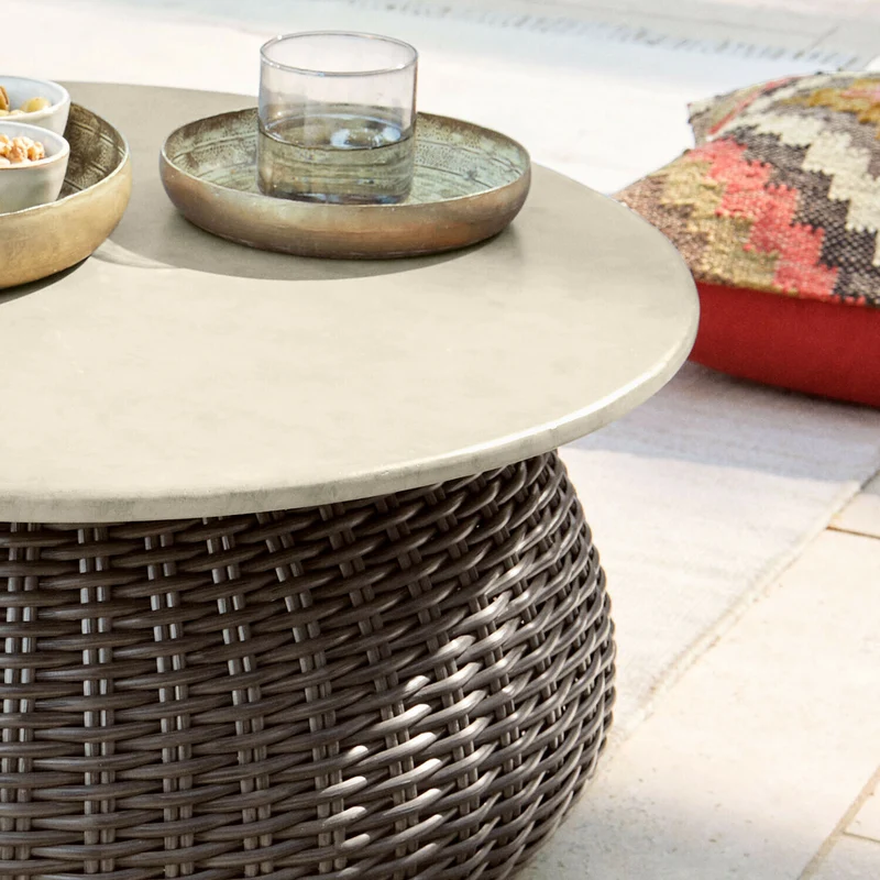 Table basse LOBERON Tarevo polyrotin et ciment