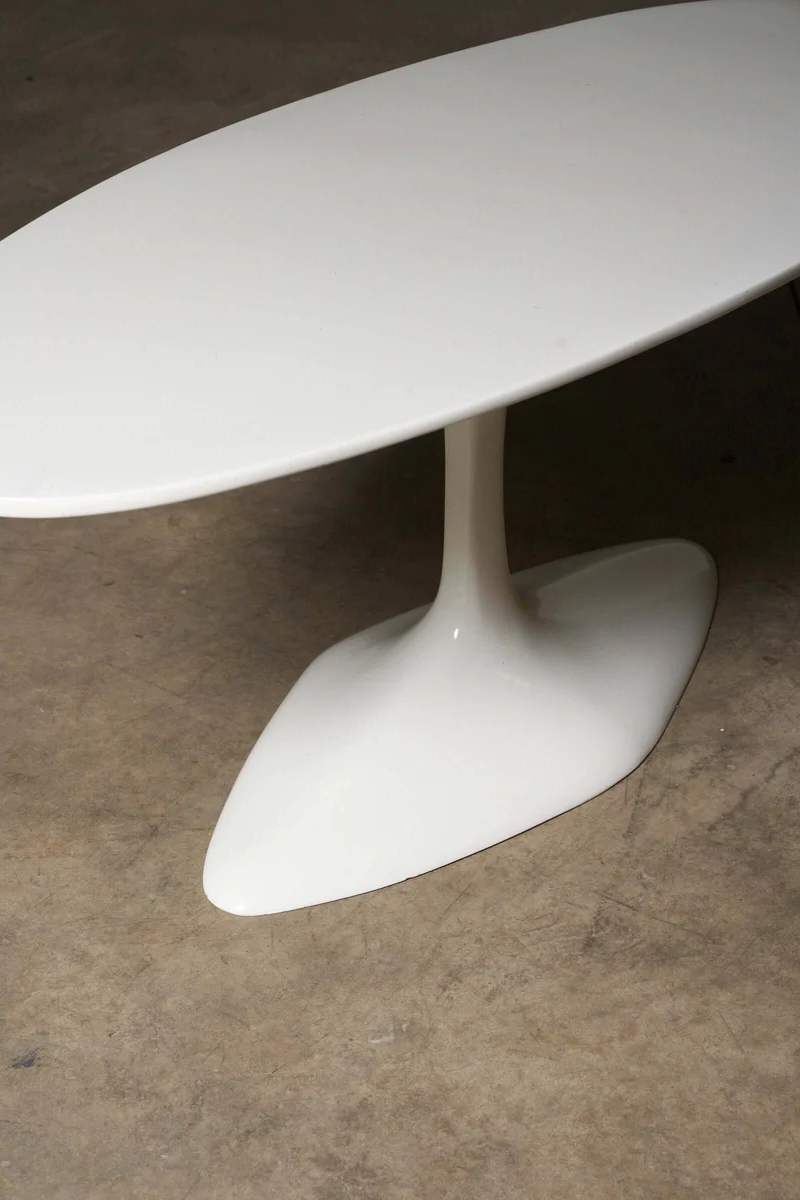 White Ellipse Coffee Table in Polyester for Indoor and Outdoor Use