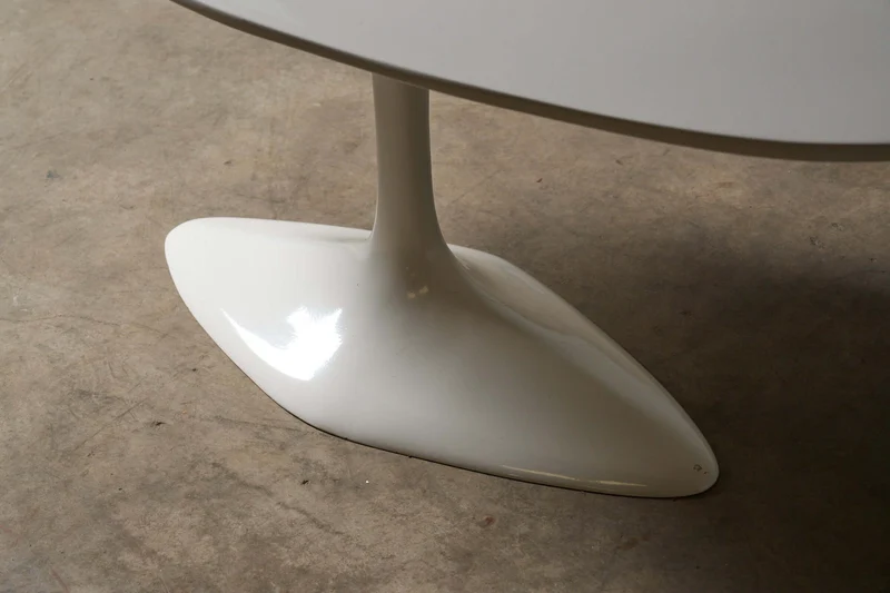 White Ellipse Coffee Table in Polyester for Indoor and Outdoor Use