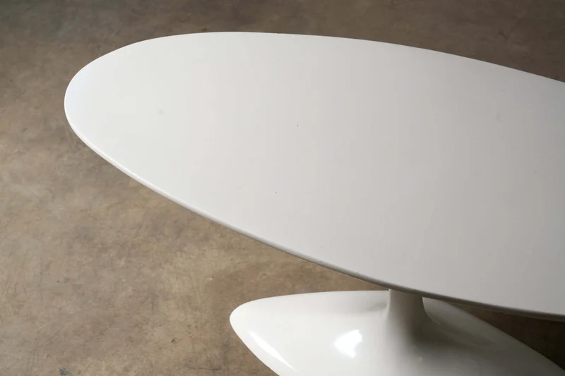 White Ellipse Coffee Table in Polyester for Indoor and Outdoor Use