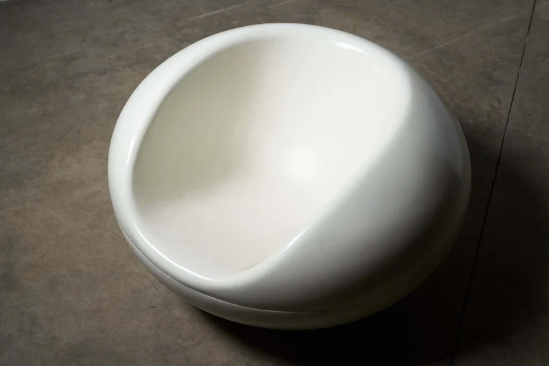 Vintage Pastil Chair by Eero Aarnio - Iconic White Fiberglass Design