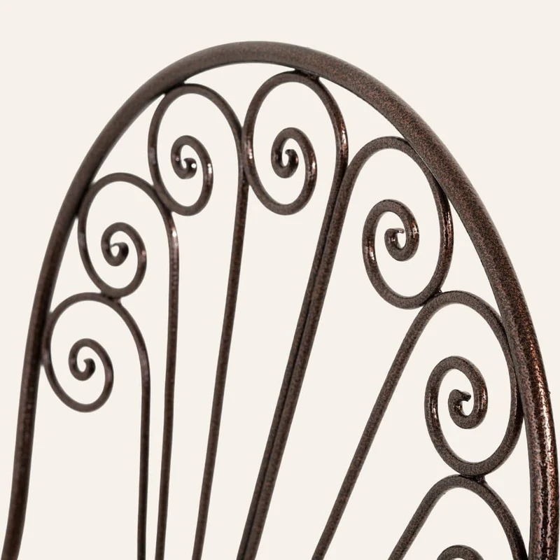 Chaise pliante marocaine en fer forgé de couleur cuivre