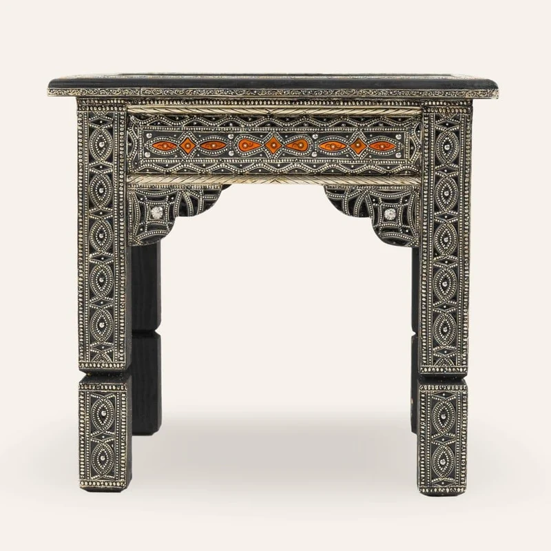 Table marocaine en bois plaqué maillechort et os orange