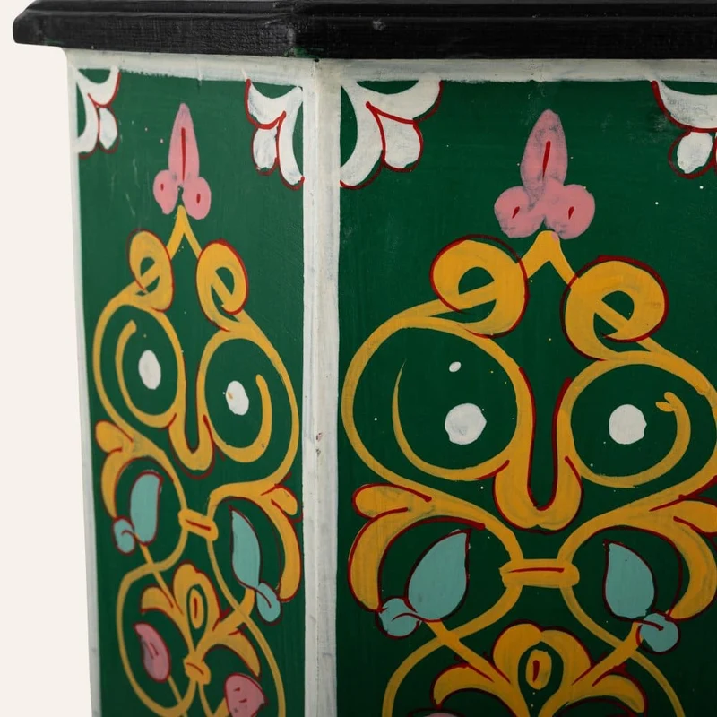 Table marocaine en bois vert peinte à la main
