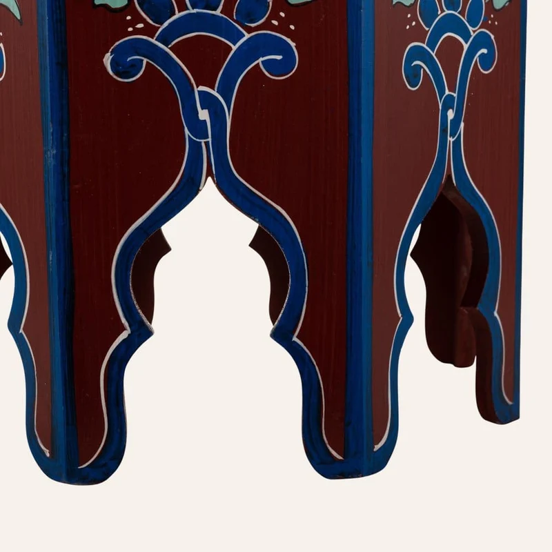 Table marocaine en bois marron peinte à la main