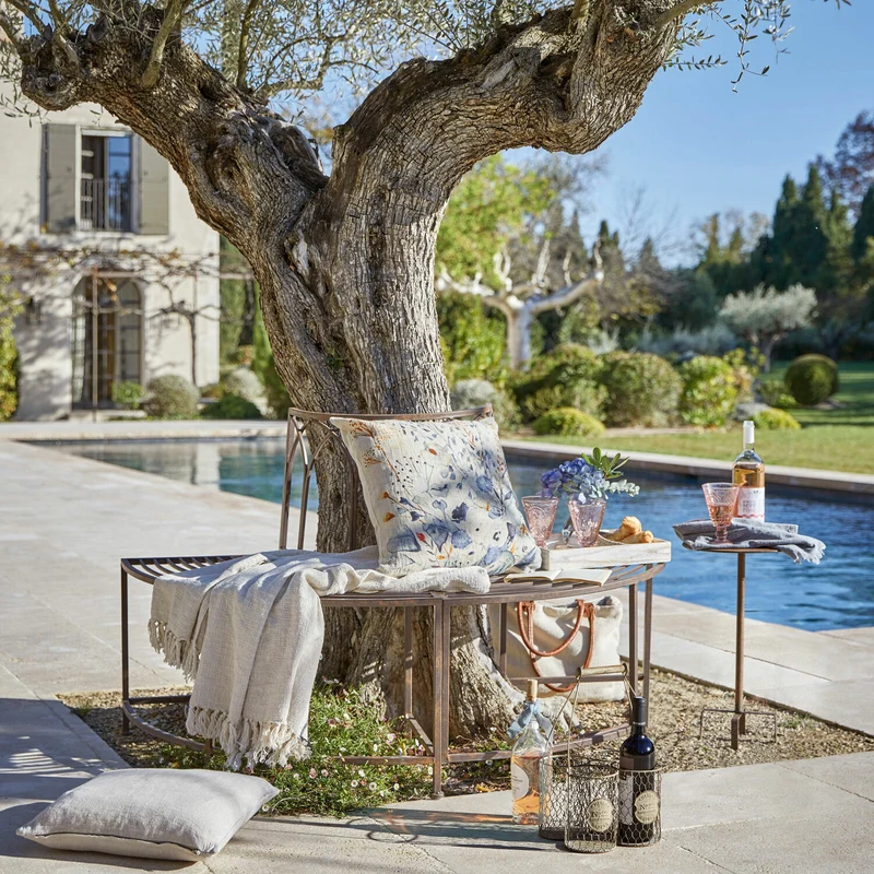 Banc d'arbre Loberon Sherburne en fer forgé marron