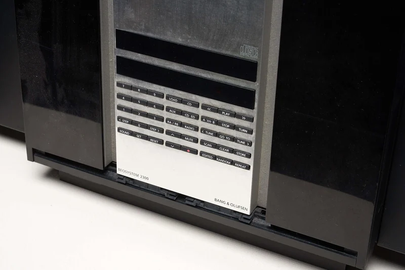 Bang & Olufsen BeoSystem 2300, Iconic 1990s Audio System