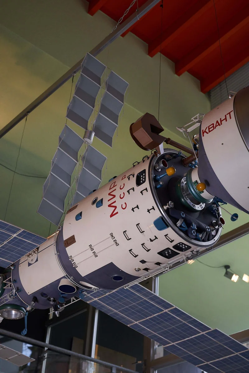 Mir Space Station USSR CCCP Original Scale Model