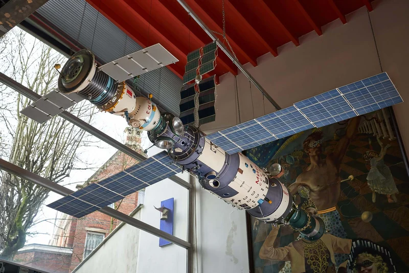Mir Space Station USSR CCCP Original Scale Model