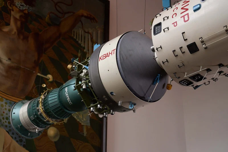 Mir Space Station USSR CCCP Original Scale Model