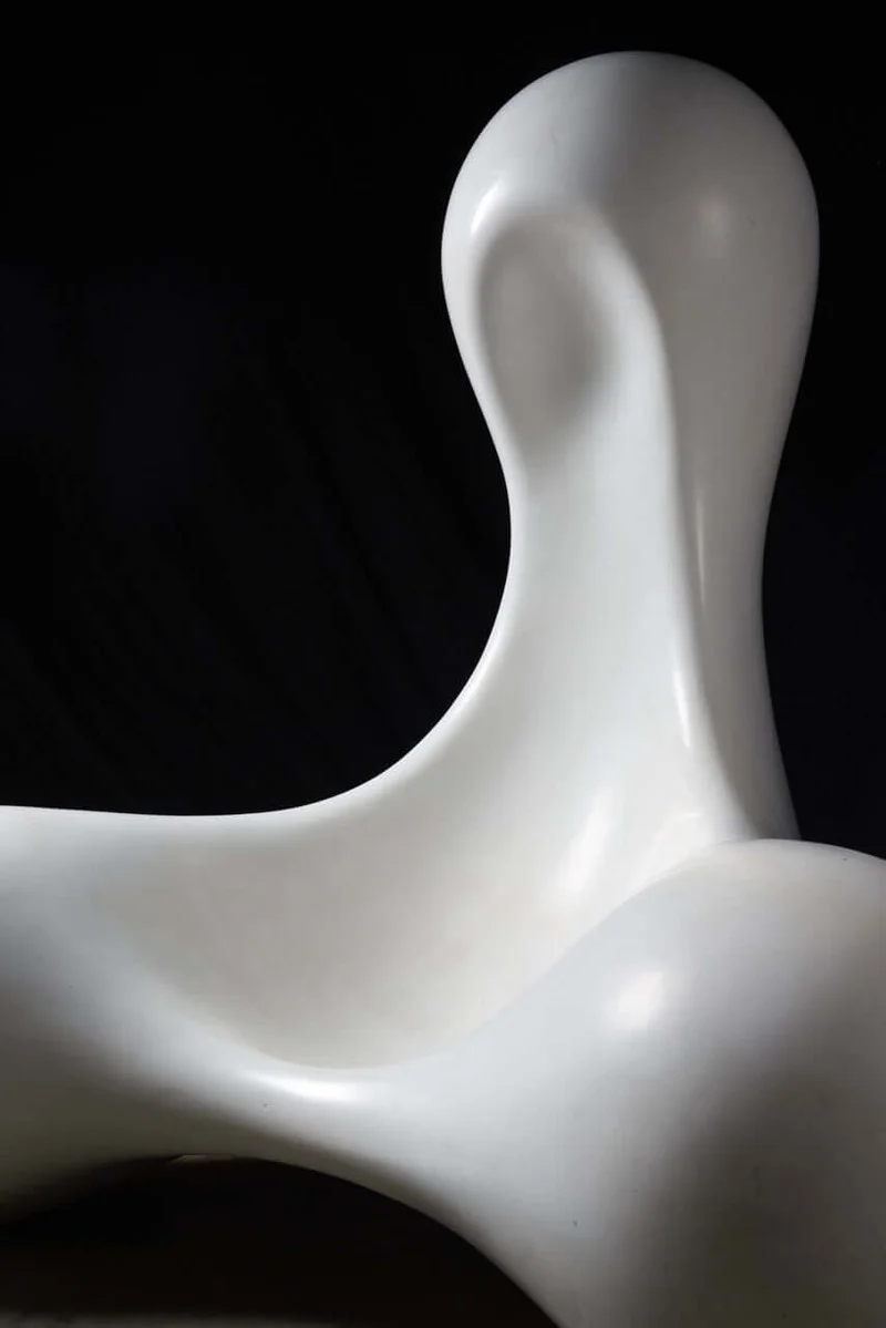 Kortekaas Chair in White Fiberglass