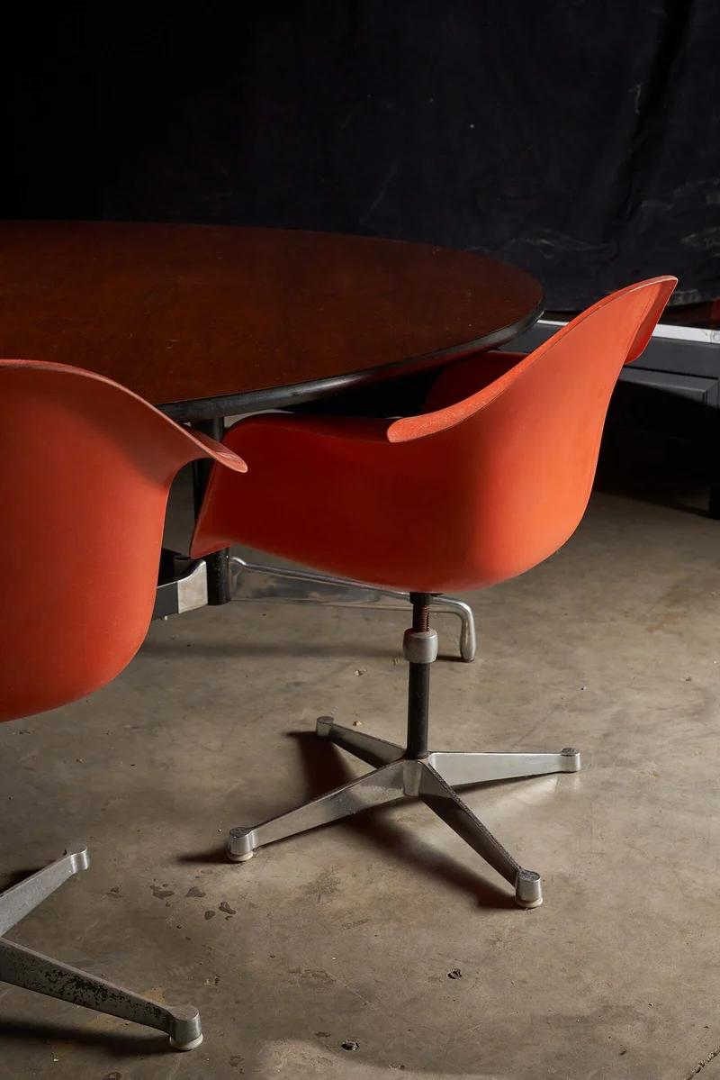 Eames Herman Miller Mid Century Conference Dinning Table, 1960s 245cm Diameter