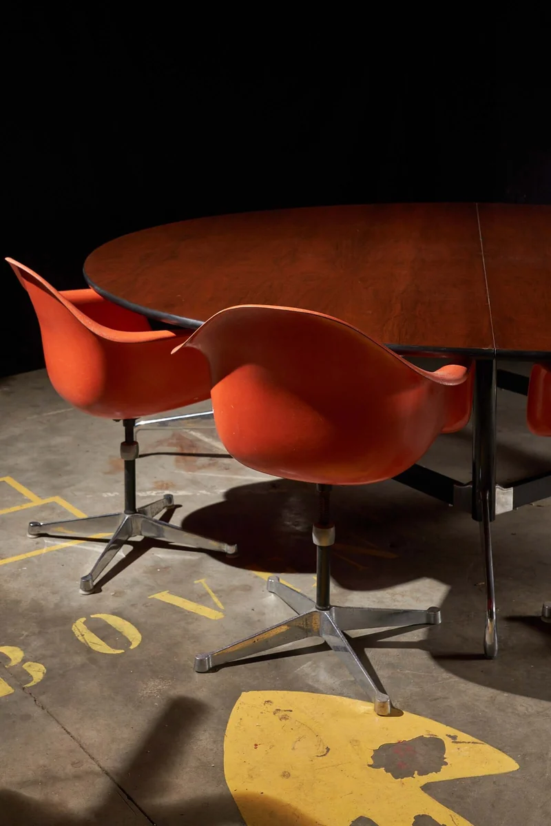 Eames Herman Miller Mid Century Conference Dinning Table, 1960s 245cm Diameter