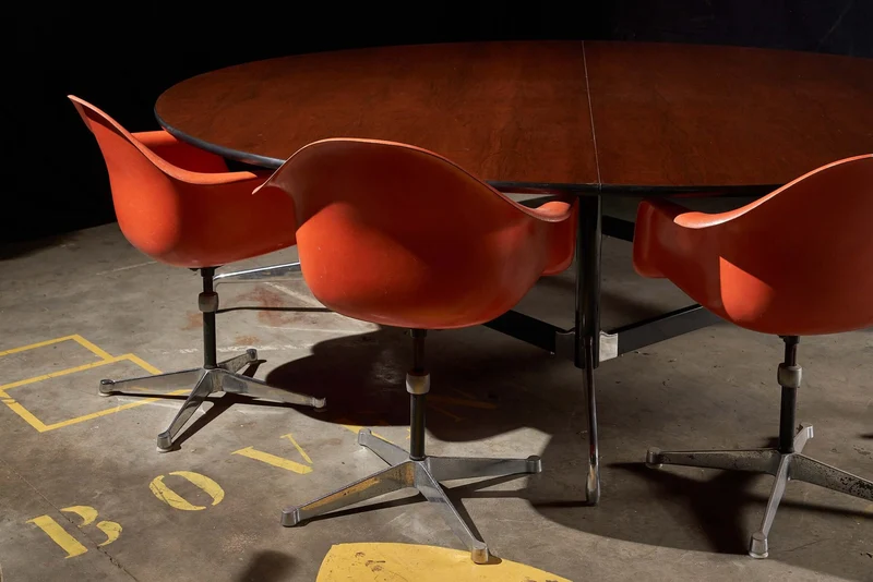 Eames Herman Miller Mid Century Conference Dinning Table, 1960s 245cm Diameter
