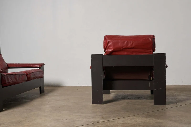 Vintage 2-Seat Sofa and Easy Chair Set in Red Leather - Dark Wood Frame by Harry de Groot for Leolux