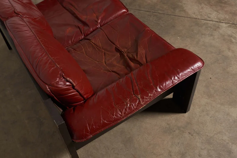 Vintage 2-Seat Sofa and Easy Chair Set in Red Leather - Dark Wood Frame by Harry de Groot for Leolux
