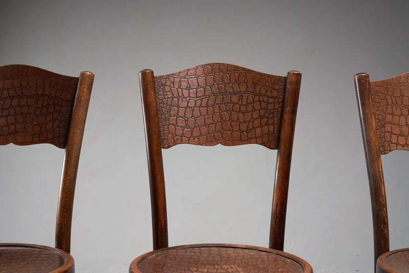 Set of 4 vintage bentwood bistro chairs with Crocodile pattern by Thonet