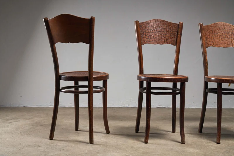 Set of 4 vintage bentwood bistro chairs with Crocodile pattern by Thonet