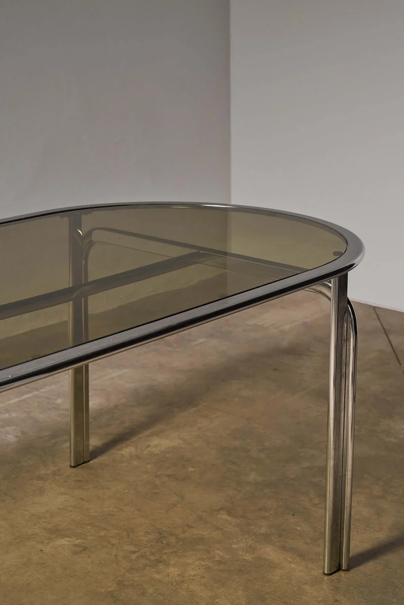 Racetrack Dinning table in Smoked Glass